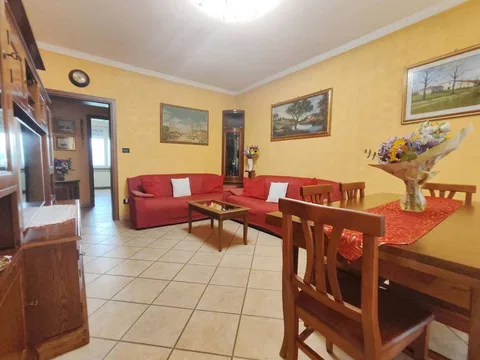 Appartamento A Cento