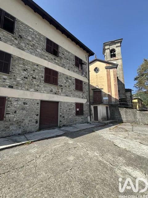 Edificio in vendita 500 m² Zeri