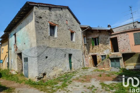 Casa/Villa 5 locali in vendita 120 m² Dego