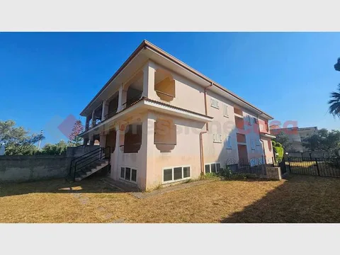 Appartamento in vendita a Montauro