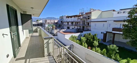 Appartamento uso ufficio in affitto, € 1.000, Nola, Via Mario De Sena, 200 m²