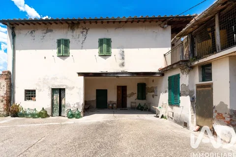 Casa/Villa 8 locali in vendita 232 m² Campi Bisenzio
