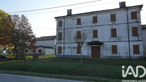 Casa/Villa 9 locali in vendita 1022 m² Cavezzo