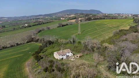 Casa/Villa 9 locali in vendita 183 m² Numana