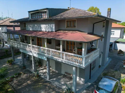 Villa Indipendente A San Matteo Della Decima (Bo)