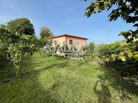 Villa in vendita a Rovito, 320mq AG3-3629